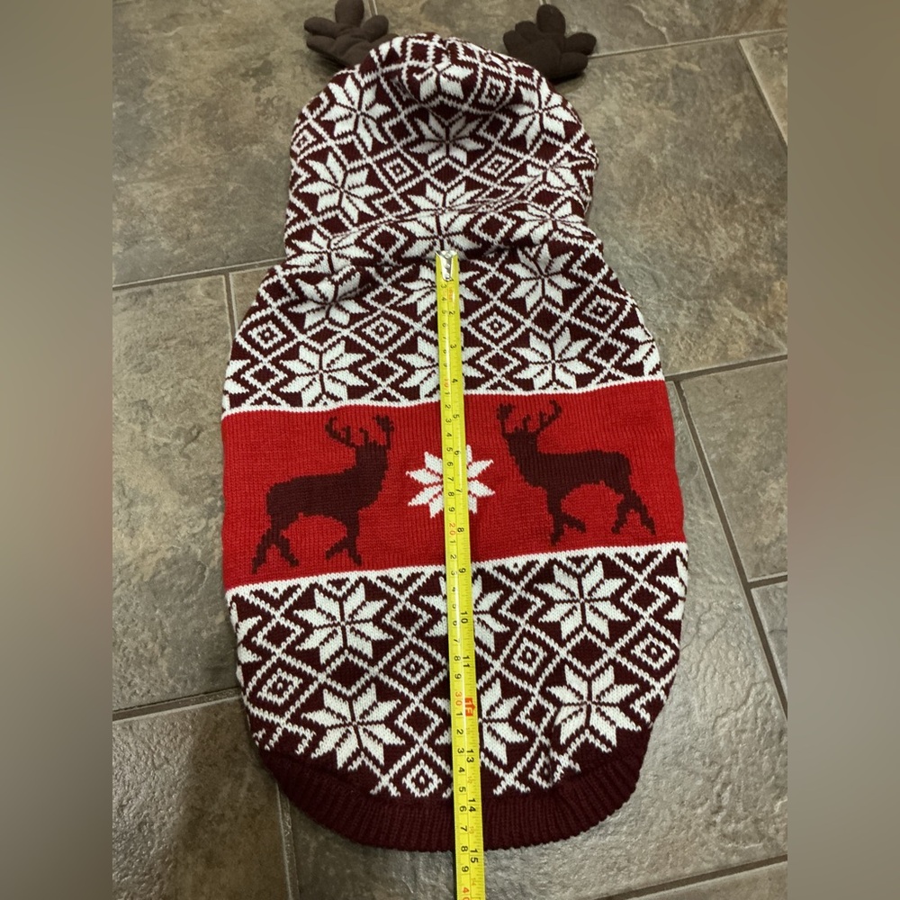 💰Make an offer, bundle and save💰 Red, White burgundy Reindeer Dog Sweater - Picture 7 of 8